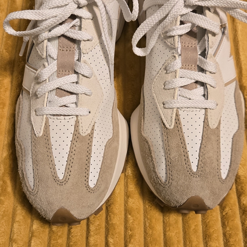 New Balance White and Tan Sneakers